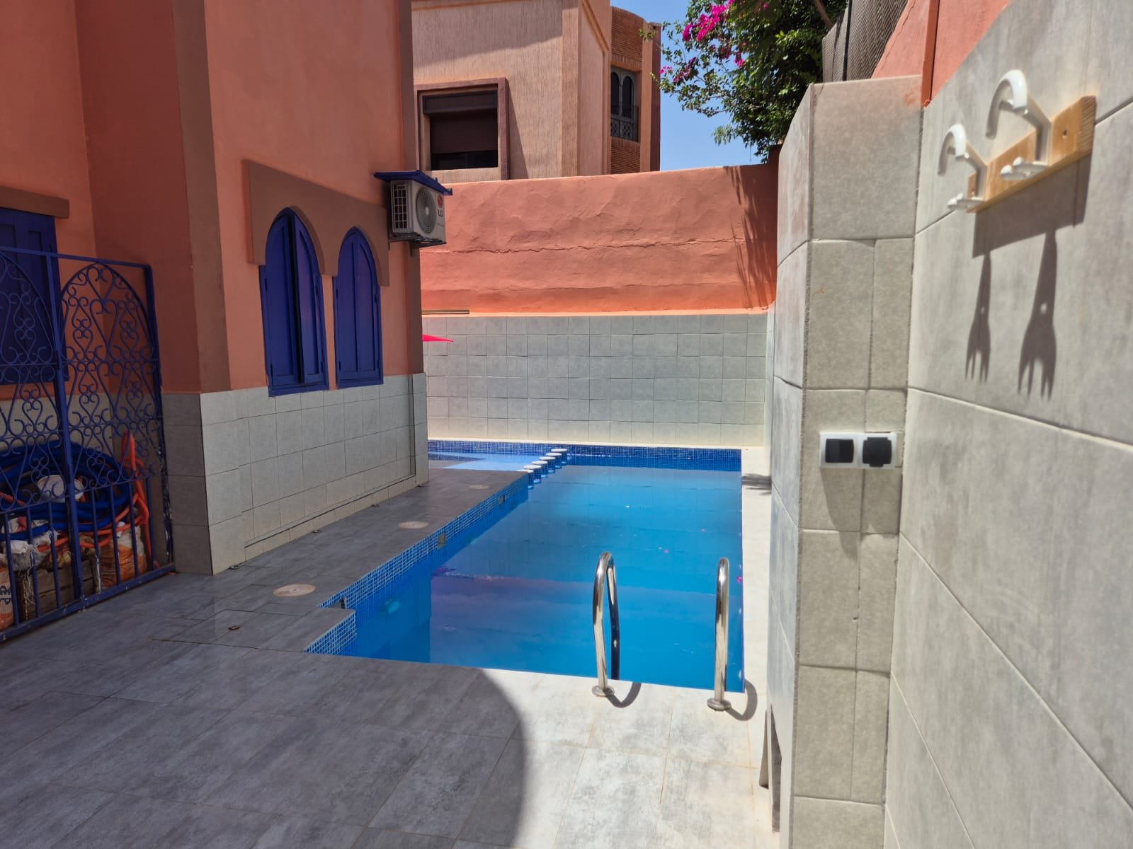 WhatsApp Image 2025-11-01 at 00.40.21 (1)